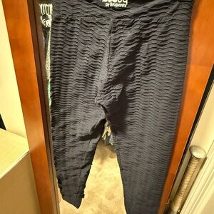 Booty by Brabants Black Textured Leggings